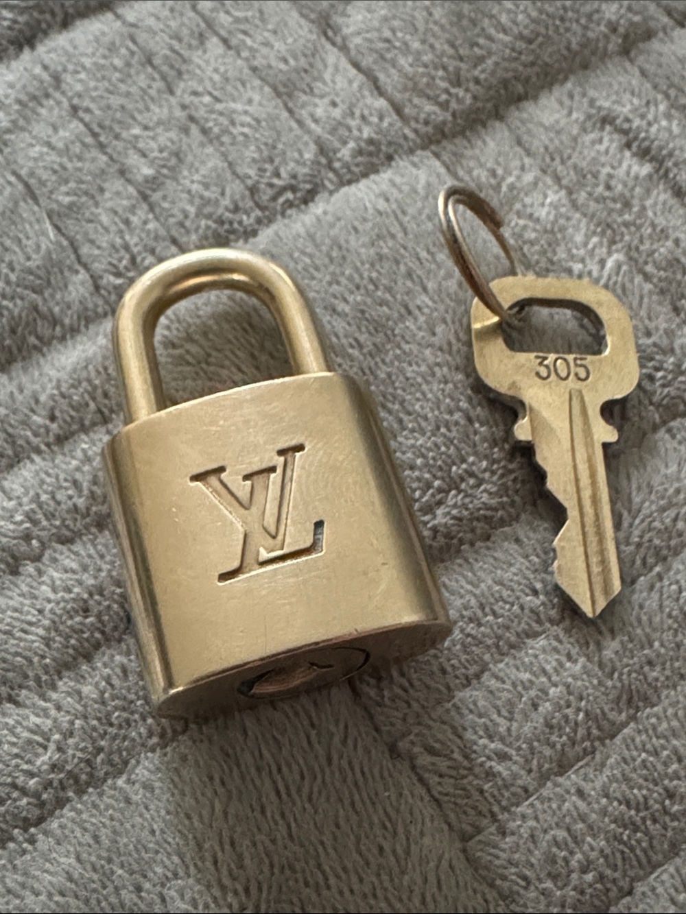 Louis Vuitton Lock and Key ~ No. 305